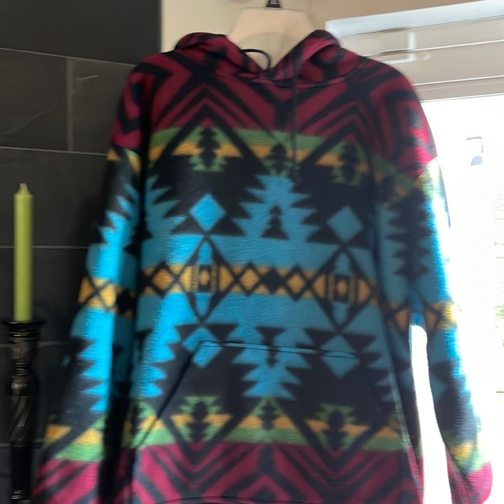Poly hooded pullover
